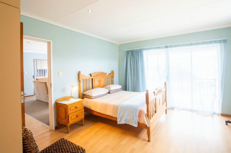 4 Bedroom Property for Sale in Kabeljauws Eastern Cape